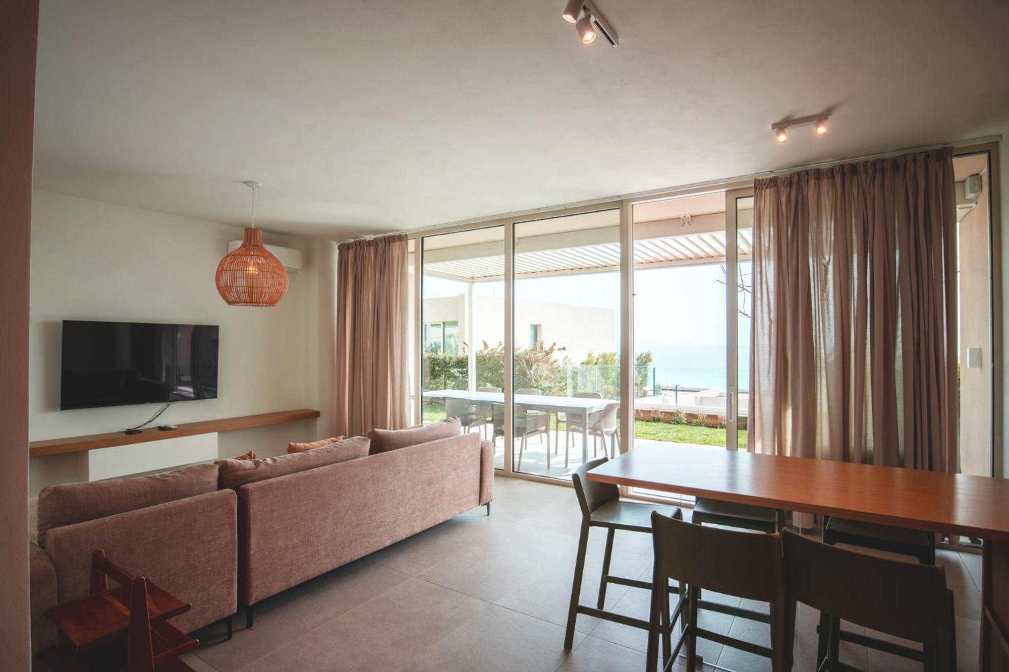 Green Coast Hotel Paljasa ภายนอก รูปภาพ